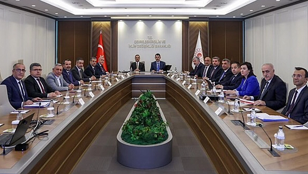 Bakan Kurum: Elazığ için iş birliği içinde çalışmaya devam edeceğiz