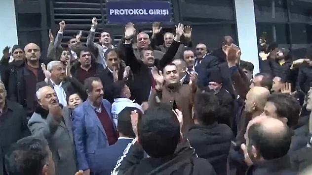 Başkan Adayı Doğan'a Yurtbaşı'nda Coşkulu Karşılama