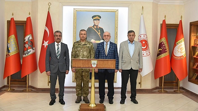 Başkan Dumandağ, Kolordu Komutanı Durmaz ile bir araya geldi