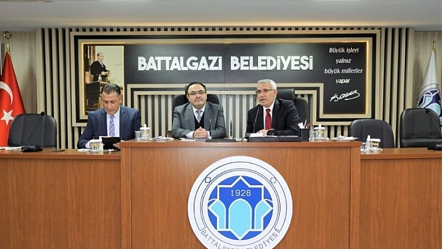 Başkan Güder, Böke'ye sunum yaptı