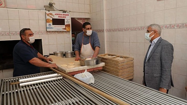 Başkan Güder, esnafın yanında esnafla iç içe