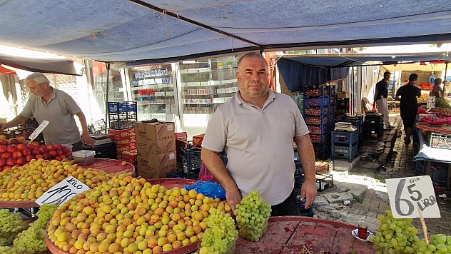 Başkan Karataş: 'Fiyatlar uygun ama müşteri yok'