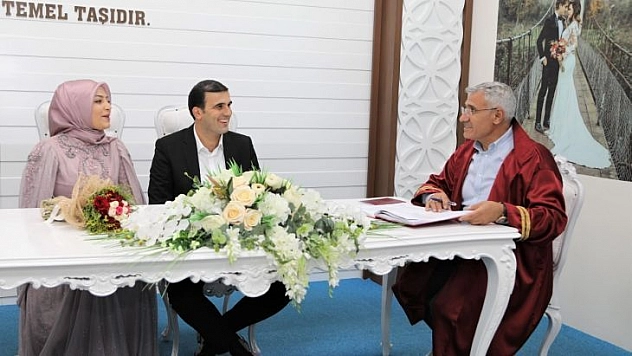 Battalgazi'de bin 58 çift evliliğe 'evet' dedi