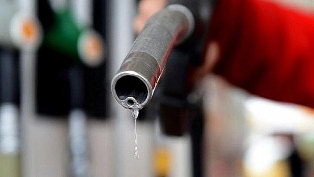 Benzin ve Motorine Zam Geldi