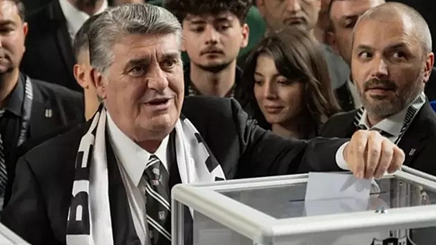 Beşiktaş'ta Serdal Adalı yeniden başkan seçildi