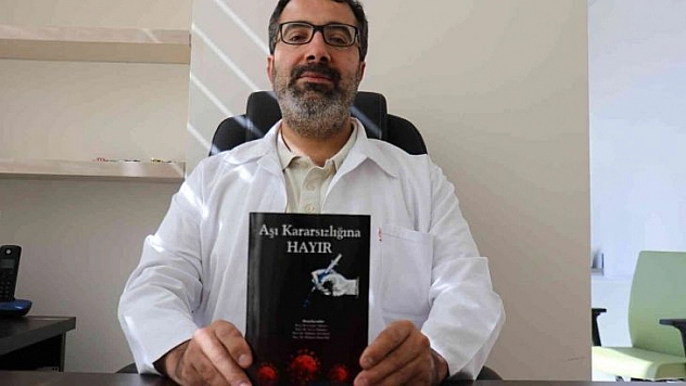 Bilim insanlarından aşı kararsızlığına karşı farkındalık kitabı