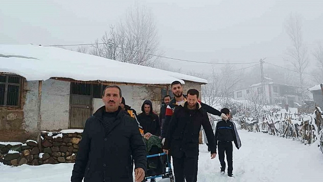 Bingöl'de 90 yaşındaki hasta için ekipler seferber oldu