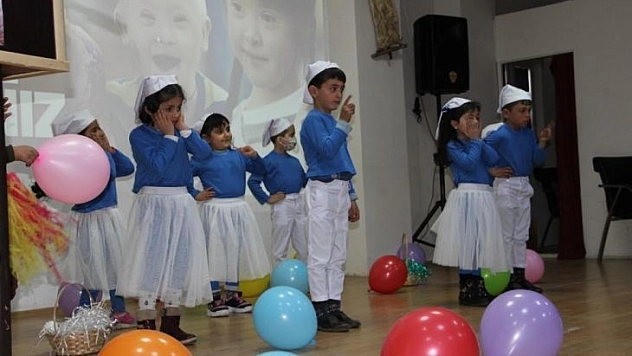 Bingöl'de Down Sendromlular sahne aldı