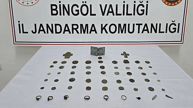 Bingöl'de jandarma ekipleri tarihi eser objeler ele geçirdi