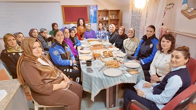 Bingöl'de kadınlara KADES ve güvenlik eğitimi