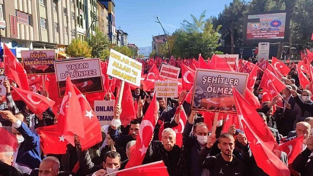 Bingöl'de şehide saygı, Lütfü Türkkan'a tepki mitingi