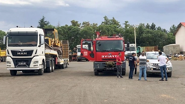 Bingöl'den Antalya'daki yangınlara iş makinesi desteği