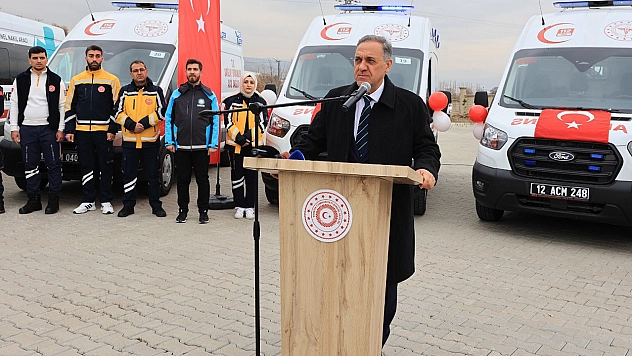Bingöl'e 5 yeni ambulans ve 2 UMKE aracı tahsis edildi
