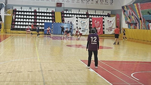 Bingöl spor lisesi Elazığ'da şampiyon oldu