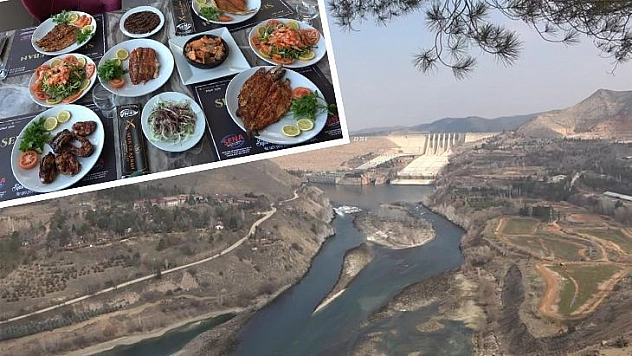 Binlerce İnsan Bu İlçeye Balık Yemeye Geliyor