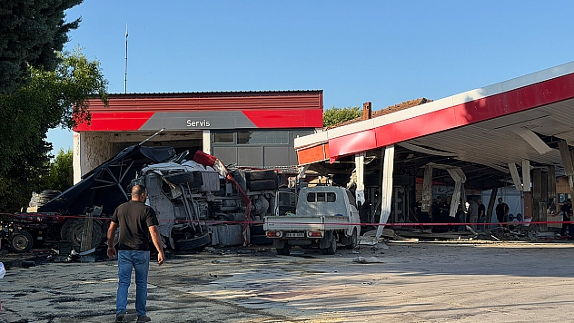 Bir anda ortalık savaş alanına döndü: Ölü ve yaralılar var