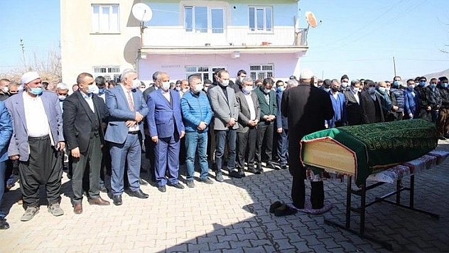 Bükardi Belediye Başkanı Açmaz son yolculuğuna uğurlandı