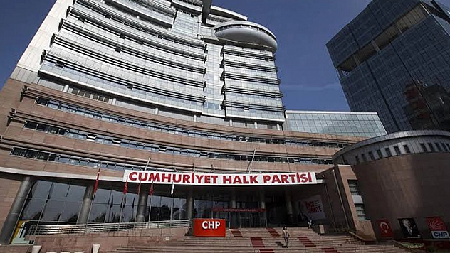 CHP'de değişim çatlağı