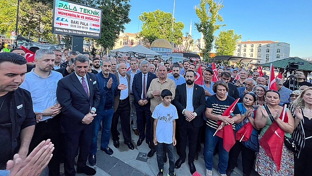 CHP Elazığ'da Filistin'e destek yürüyüşü düzenledi