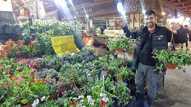 Çiçek gibi annelere rengarenk hediyeler