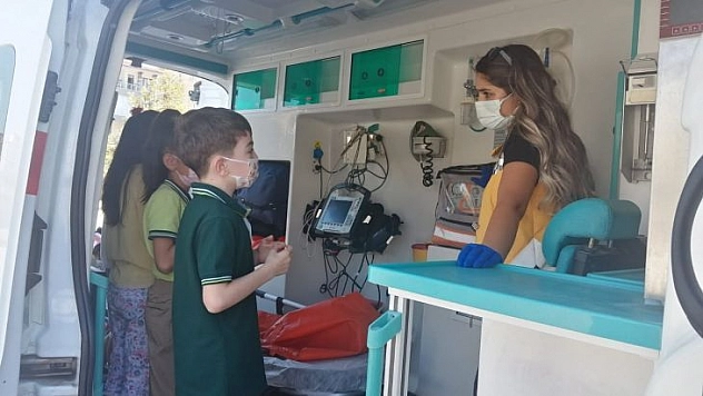 Çocukların ambulans merakı