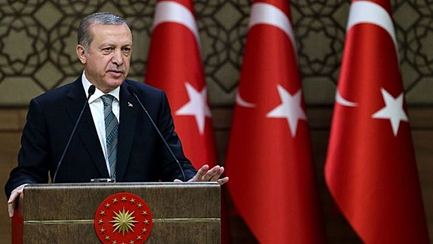 Cumhurbaşkanı Erdoğan ve Eşi Emine Erdoğan'ın Koronavirüs Testi Pozitif Çıktı