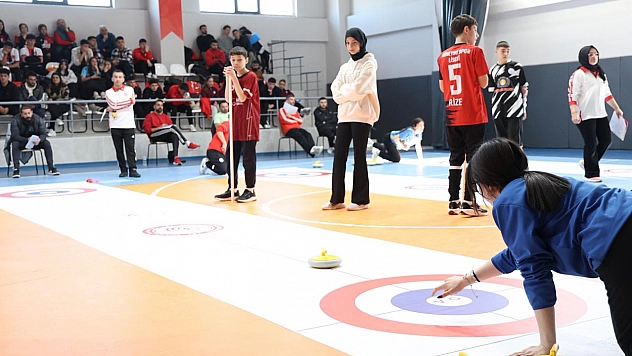Curling'de 24 ilden 256 sporcu Elazığ'da