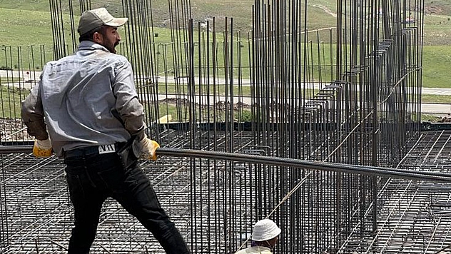 Depremde Enkaza Dönen Mahalle Yeniden İnşa Ediliyor