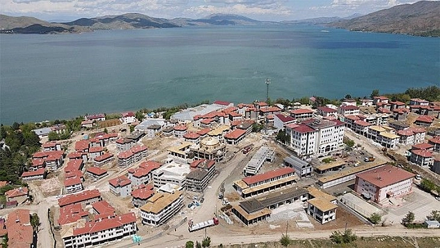 Depremin merkezi Sivrice'de dönüşüm sürüyor