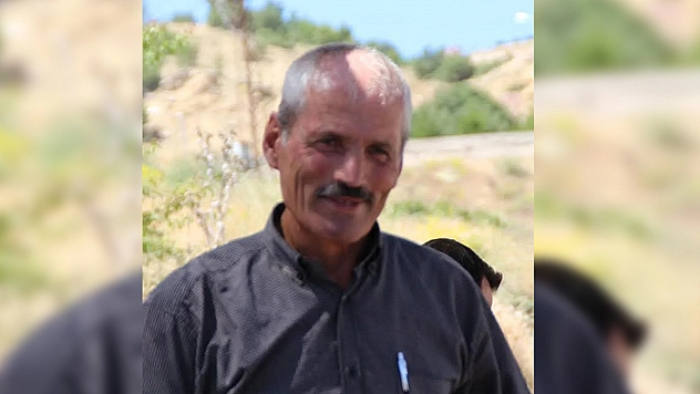 Devrilen traktörün sürücüsü hayatını kaybetti