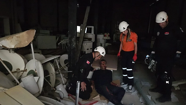 Diyarbakır'da deprem tatbikatı: Senaryo gerçek görüntüleri aratmadı