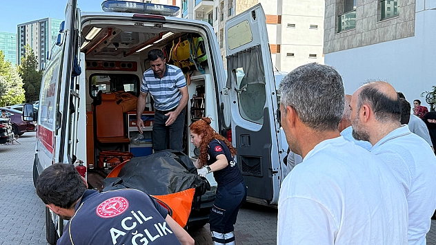 Diyarbakır'da bina görevlisi elektrik akımına kapılarak hayatını kaybetti
