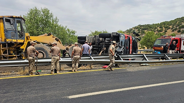 Diyarbakır'da itfaiye eri yangına giderken hayatını kaybetti