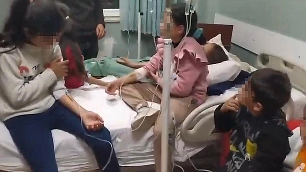 Diyarbakır'da okulda yedikleri yemek sonrası rahatsızlanan öğrenciler hastanelik oldu