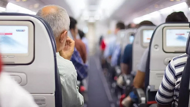 Diyarbakır uçağında 'bomba' alarmı!