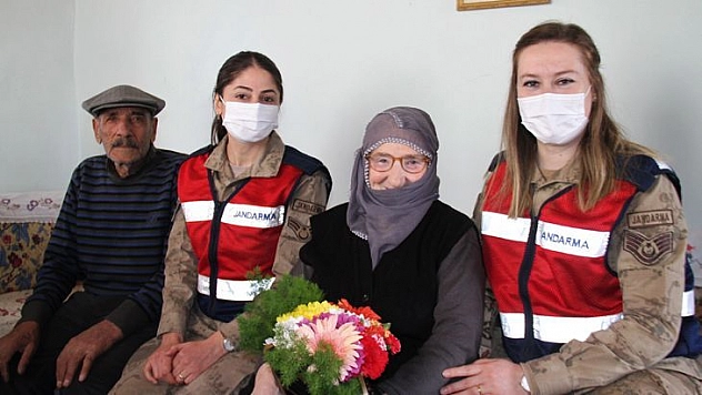 Dosta Güven Düşmana Korku Salan Jandarma Ekiplerinden Anlamlı Proje