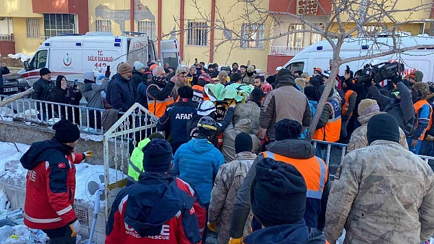 Edremit Belediyesi ekipleri bugün 2 kişiyi kurtardı