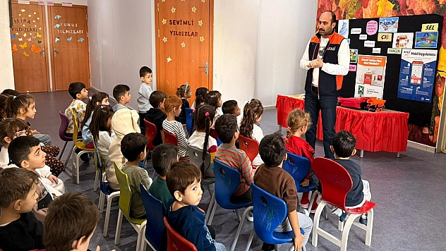 Elazığ AFAD'tan Tunceli'de miniklere afet farkındalık eğitimi