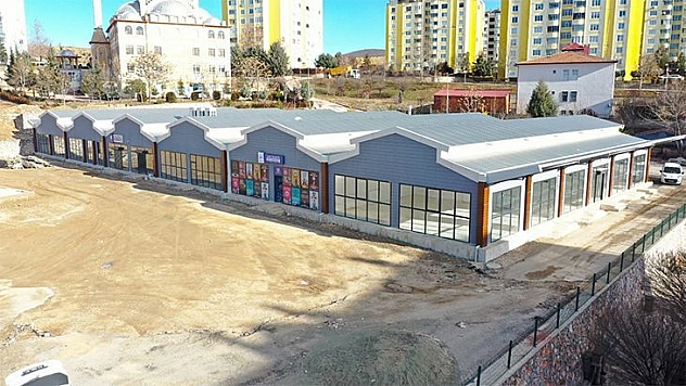 Elazığ Belediyesi Hilalkent Sosyal Hizmet Binası Büyük Oranda Tamamlandı