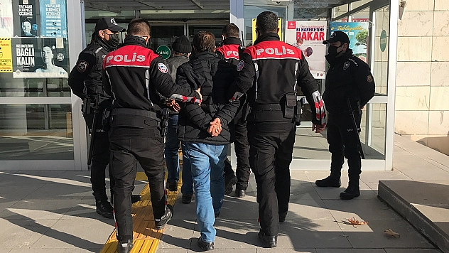 Elazığ'da 18 Yıllık Cinayette 3 Kişiye Toplam 5 Kez Ağırlaştırılmış Müebbet Verildi