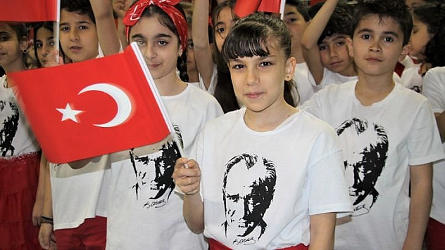 Elazığ'da 23 Nisan Coşkuyla Kutlandı