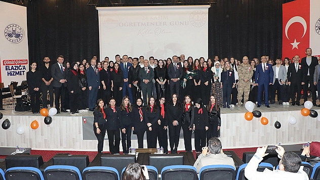 Elazığ'da 24 Kasım Öğretmenler Günü kutlandı