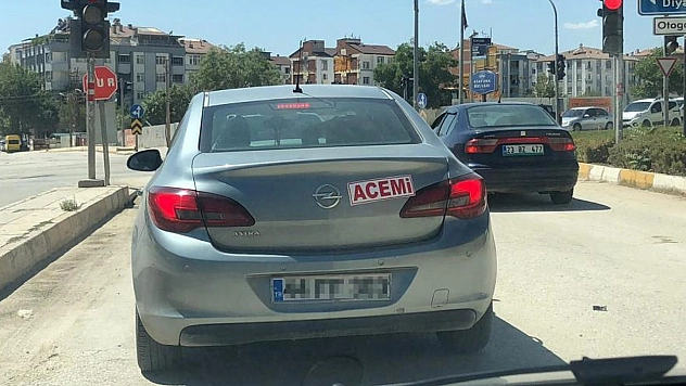 Elazığ'da acemi şoför gülümsetti