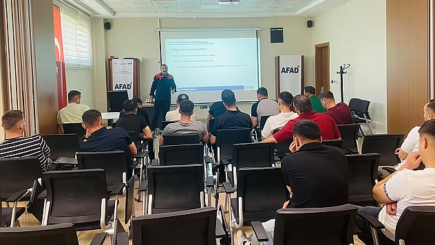 Elazığ'da afet ve trafik müdahalesine güçlü eğitim hamlesi
