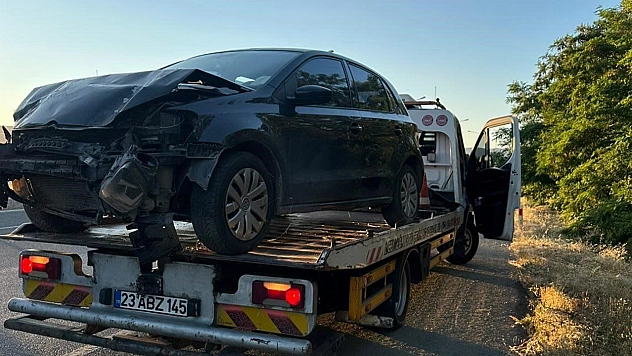 Elazığ'da araç takla attı: 1 Yaralı