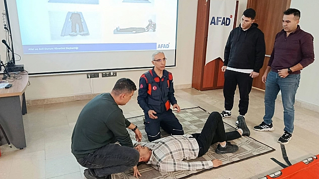 Elazığ'da arama kurtarma ve çadır kurulumu eğitimi