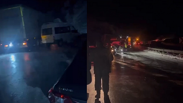 Elazığ'da aşırı buzlanma sürücülere zor anlar yaşatıyor