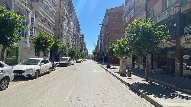 Elazığ'da Bayram Nedeniyle Yollar Boş Kaldı, Sokaklarda Sessizlik Hakim