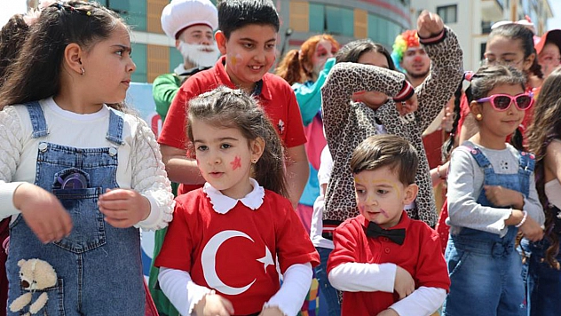 Elazığ'da bayram şenliği