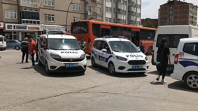 Elazığ'da bıçaklı kavga: 2 yaralı